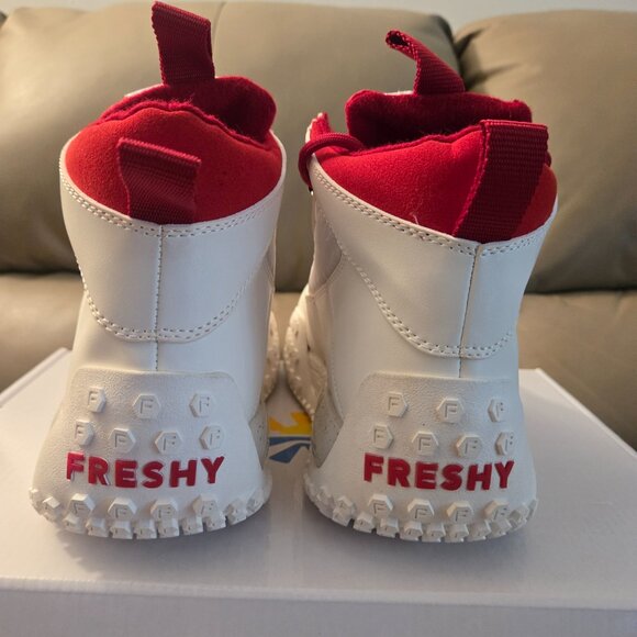 Freshy World Navigator White / Red Shoe - Boot Size 8.5 men's / 10.5 women's NIB - Picture 5 of 8